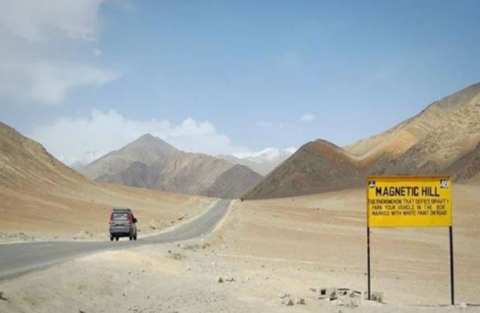India's most dangerous hill where vehicles run without petrol and diesel