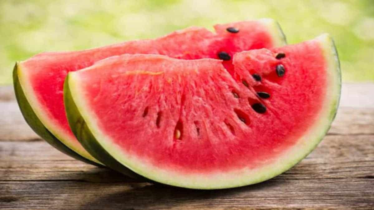 Know the best benefits of eating watermelon