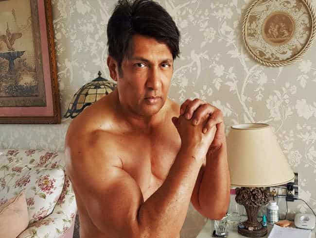 Shahrukh-Hrithik was also surprised to see the 57-year-old actor's brilliant body