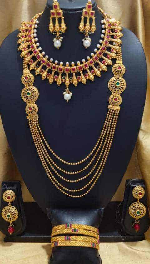 Wearing such necklaces will increase your beauty