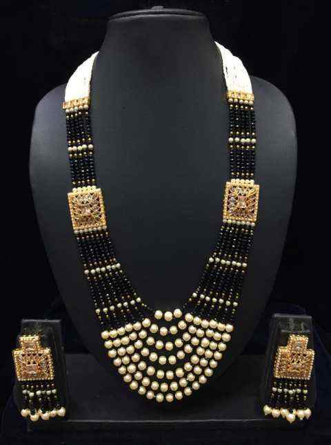 New design of fancy pearl necklace set