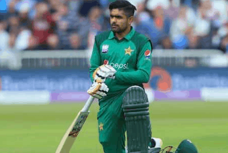 Babar Azam's embarrassing act on camera surrounded by controversies as soon as he became captain