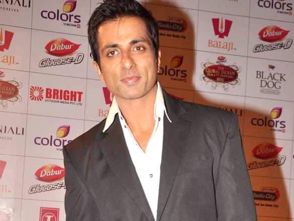 Sharabi said to Sonu Sood- 'Will deliver on contract', actor gave this fun