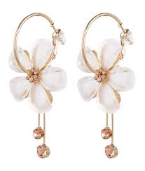 Use such fancy earrings for college or office girl