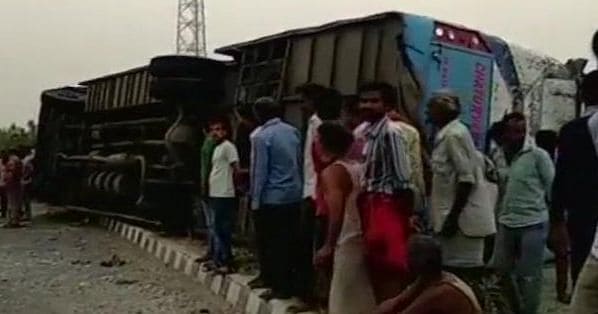 Bus overturned in UP, 35 people injured