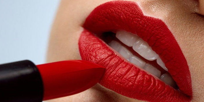 Learn how to apply it to keep lipstick from spreading on the lips