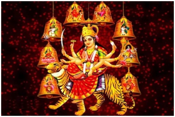 नवरात्रि क्यों मनायी जाती है? नवरात्रि का महत्व, नवरात्रि के नौ दिन, नवरात्रि की कहानी और नवरात्रि पर 10 अंक क्या हैं? जानिए